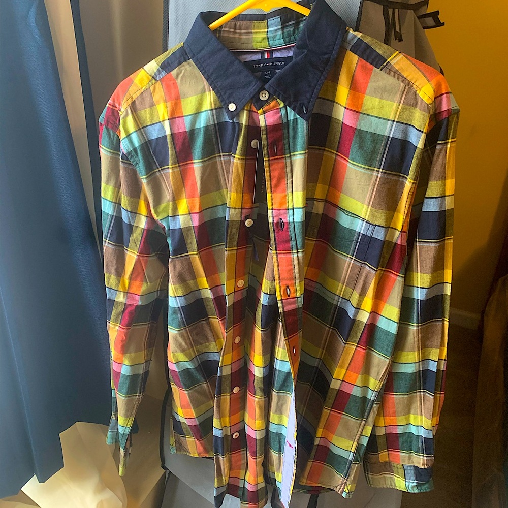 Tommy Hilfiger Plaid Casual Button Down Shirt